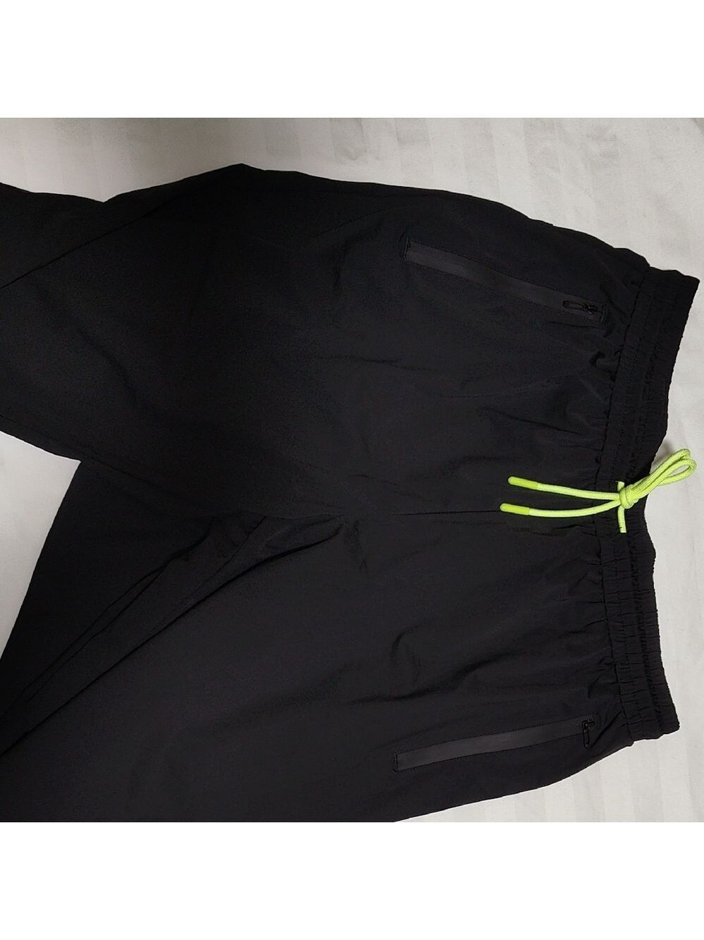 Women's Bolt Joggers - Picture 4 of 5